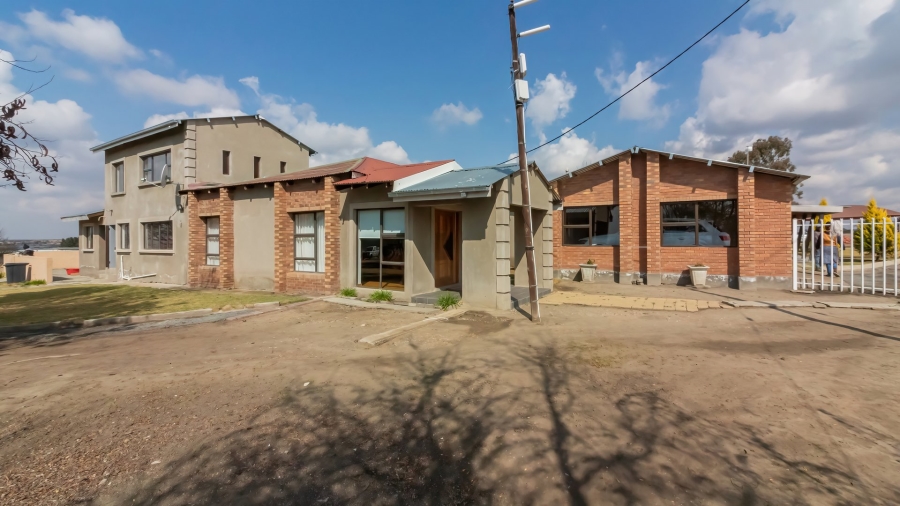 3 Bedroom Property for Sale in Kroonstad Rural Free State